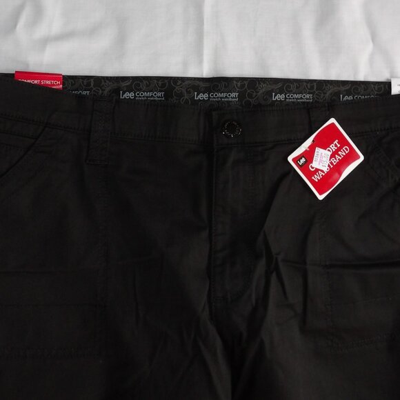 Lee Women's Comfort Fit Capri Pants, Black, 18W Medium, NWT - Picture 4 of 9